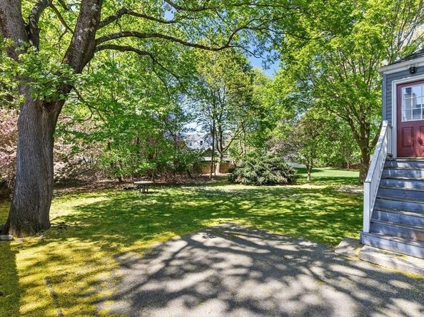 403-405 Reedsdale Rd, Milton MA 02186