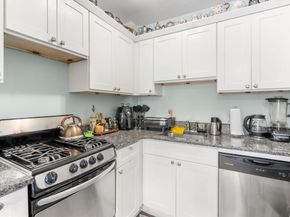 18 Auburn St Ext, Framingham MA 01701