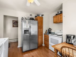 18 Auburn St Ext, Framingham MA 01701