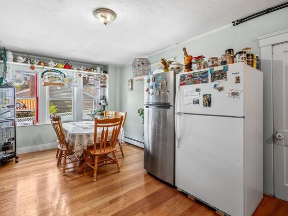 18 Auburn St Ext, Framingham MA 01701
