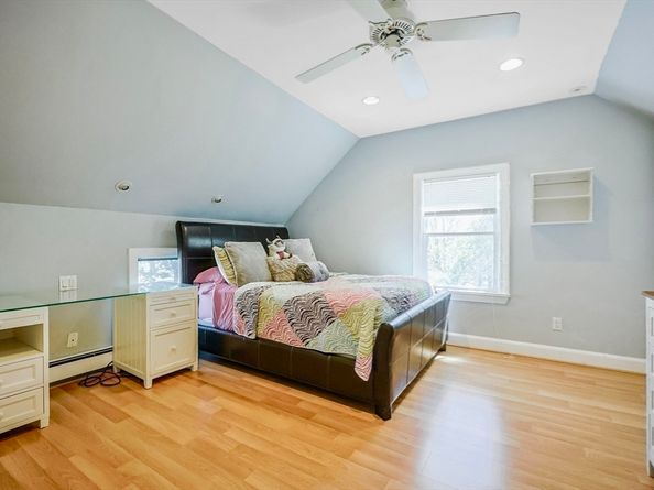33 Lill Avenue, Newton MA 02465