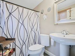 33 Lill Avenue, Newton MA 02465