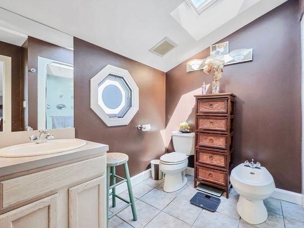 33 Lill Avenue, Newton MA 02465