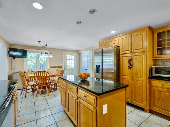 33 Lill Avenue, Newton MA 02465