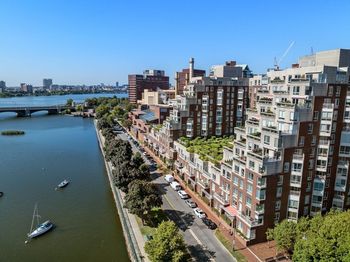 75-83 Cambridge Pkwy