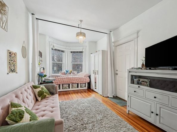 221 Shurtleff 1, Chelsea MA 02150