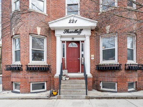 221 Shurtleff 1, Chelsea MA 02150