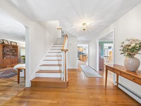 4 Barberry Ln, West Newbury MA 01985