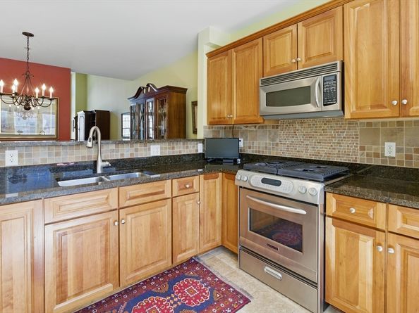 2 Powder Mill Sq 2B, Andover MA 01810
