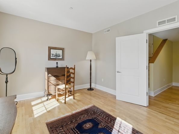 2 Powder Mill Sq 2B, Andover MA 01810