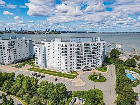 1001 Marina Dr 213, Quincy MA 02171