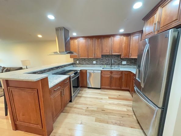 1001 Marina Dr 213, Quincy MA 02171