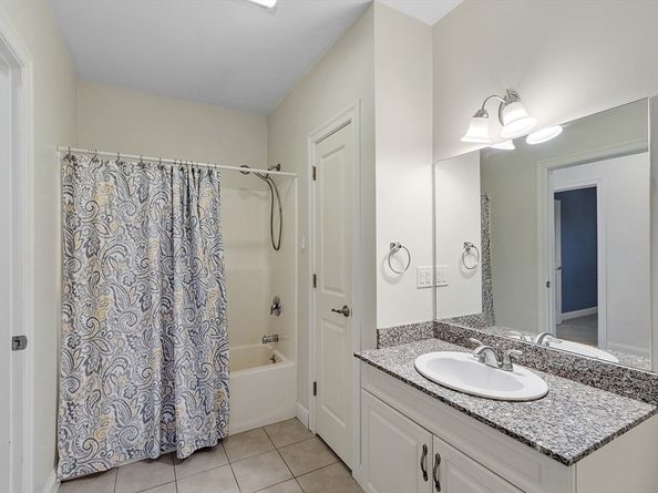 3 Harvest Drive 106, North Andover MA 01845