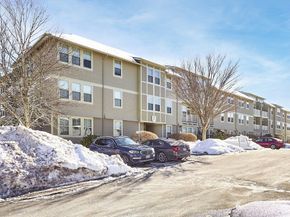 3 Harvest Drive 106, North Andover MA 01845