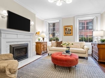 15 W Cedar St