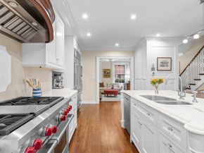 15 W Cedar St, Boston MA 02108