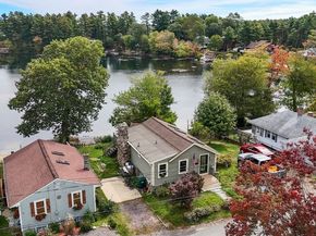 11 Brockton Ave, Carver MA 02330