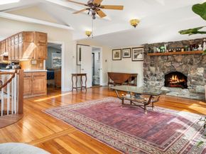 11 Brockton Ave, Carver MA 02330