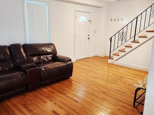 321 East, Dedham MA 02026