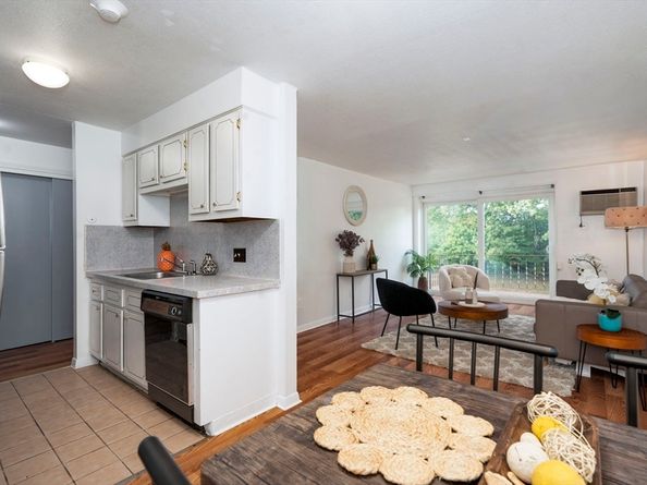 426 Pleasant St 17, Malden MA 02148