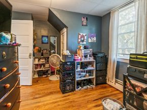 42 Upton St, Leicester MA 01611