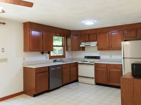17 Ben Pl, Billerica MA 01821