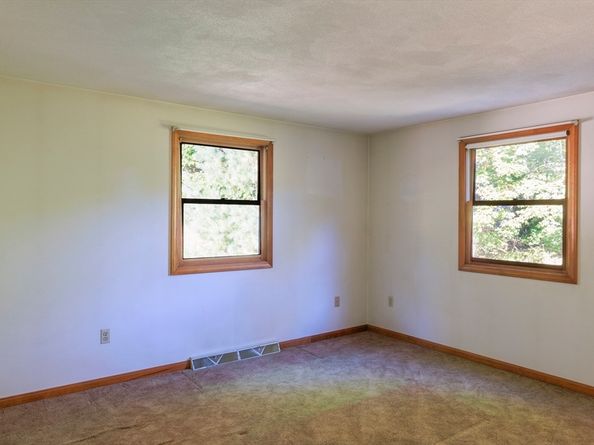 17 Ben Pl, Billerica MA 01821