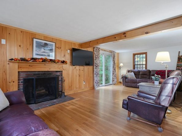 62 Teakettle Ln, Duxbury MA 02332
