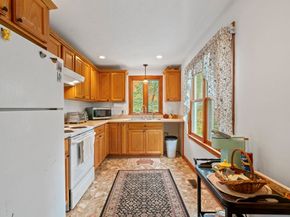 62 Teakettle Ln, Duxbury MA 02332