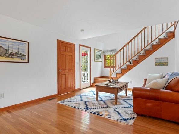 62 Teakettle Ln, Duxbury MA 02332