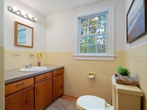 62 Teakettle Ln, Duxbury MA 02332