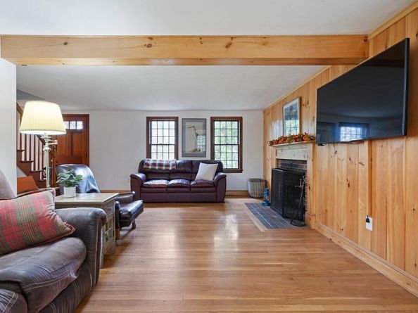 62 Teakettle Ln, Duxbury MA 02332