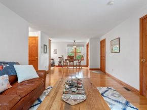 62 Teakettle Ln, Duxbury MA 02332