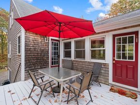 62 Teakettle Ln, Duxbury MA 02332