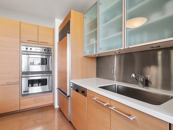 1 Avery St 29A, Boston MA 02111