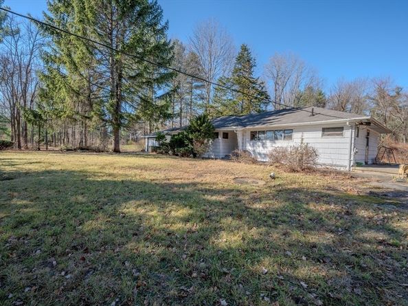 347 Lowell St, Andover MA 01810