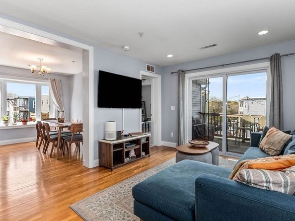 10 Irma St 3, Boston MA 02124