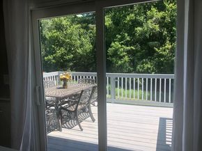 219 Fernwood Dr, Gardner MA 01440