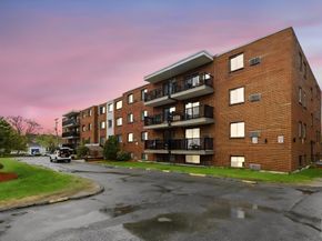 1000 Governors Dr 4, Winthrop MA 02152