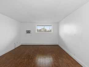1000 Governors Dr 4, Winthrop MA 02152