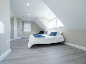 2 Laurel St, Chelsea MA 02150