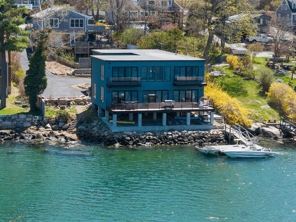 498 Washington St, Gloucester MA 01930