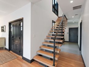 498 Washington St, Gloucester MA 01930