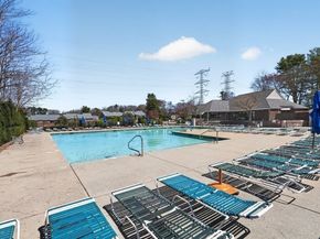 94 Cottonwood Dr 94, Stoughton MA 02072