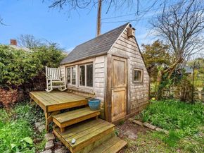 4 Langsford St, Gloucester MA 01930