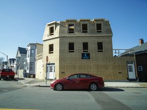 804-806 Saratoga 3, Boston MA 02128
