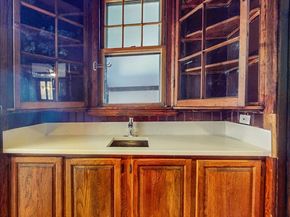 36 Dexter Rd, Newton MA 02460