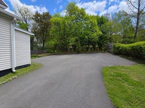 156 Beech St, Fitchburg MA 01420