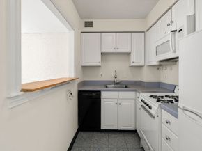 21 Bowdoin 2C, Boston MA 02114