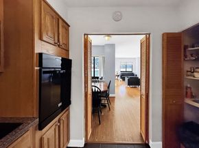 300 Lynn Shore Dr 203, Lynn MA 01902
